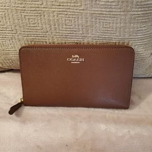 New Coach wallet